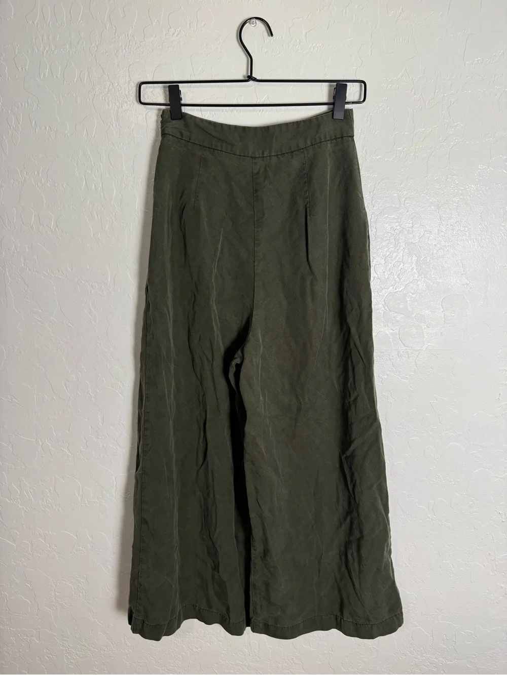 Zara High Rise Wide Leg Olive Green Pleated Utility Crop Culotte Pants